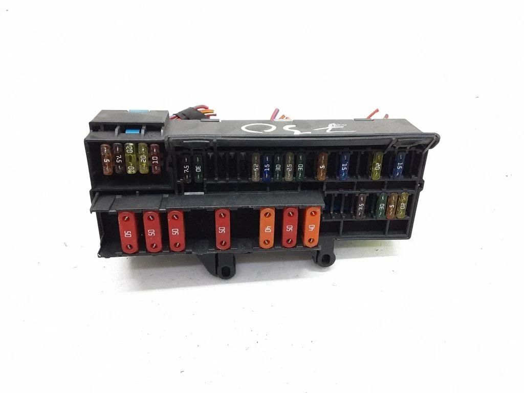Fuse module – BMW 7 Series E65 E66 (2001-2008)