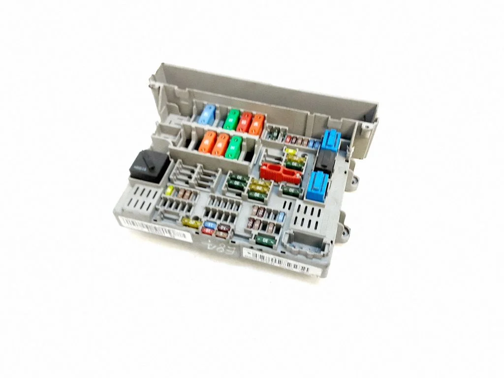 Fuse module – BMW 1 Series E81 E87 (2004-2011)