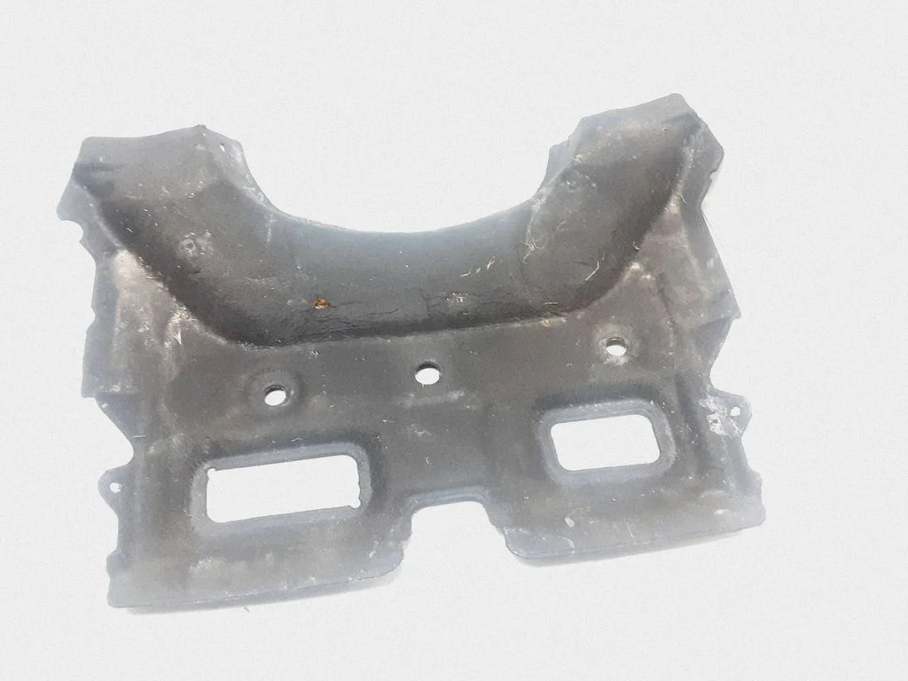 Other engine bay part 7320576