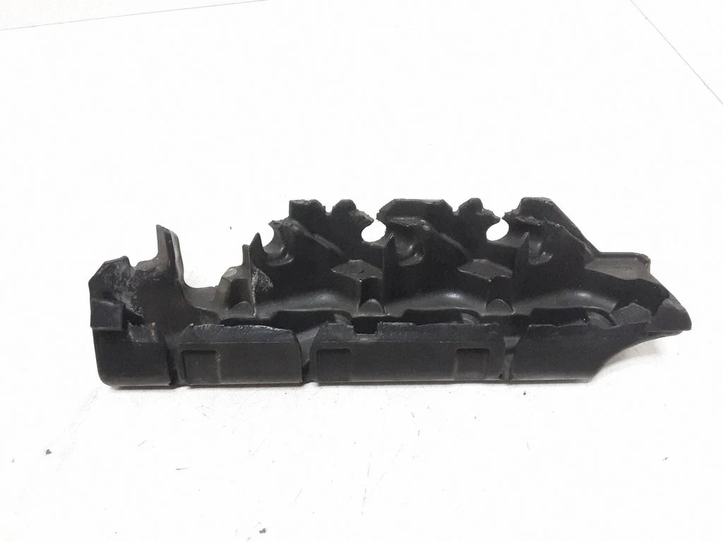 Other engine bay part – Volvo S60 (2005-2010)