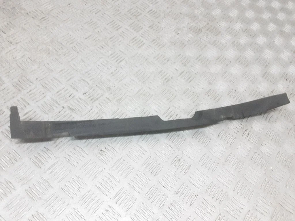 Muu mootoriruumi osa 9131193