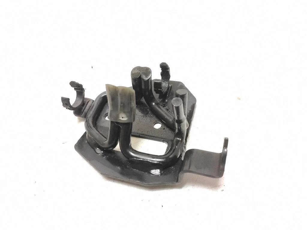 Other engine bay part – Volvo V60 (2011-2013)