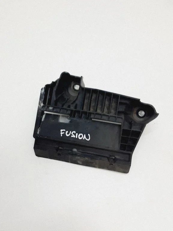 Other engine bay part DG9310663