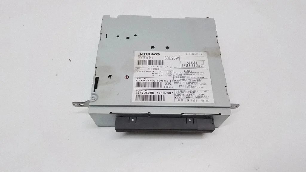 Radio/CD/DVD/GPS head unit 31260536