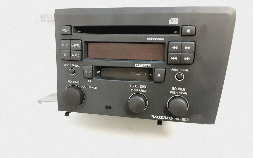 Radio/CD/DVD/GPS head unit 8651152