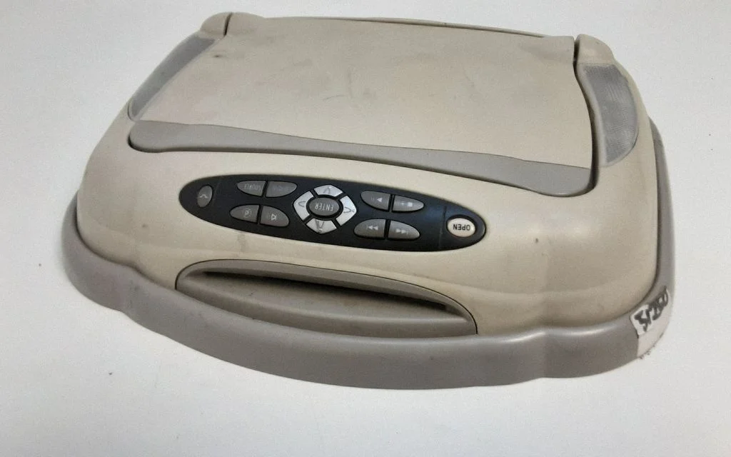 Radio/CD/DVD/GPS head unit AC3200