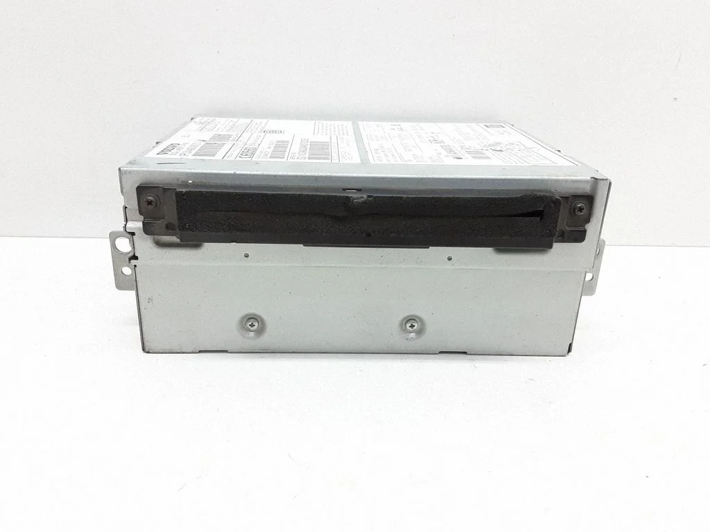 Radio/CD/DVD/GPS head unit – Volvo XC60 (2014-2016)