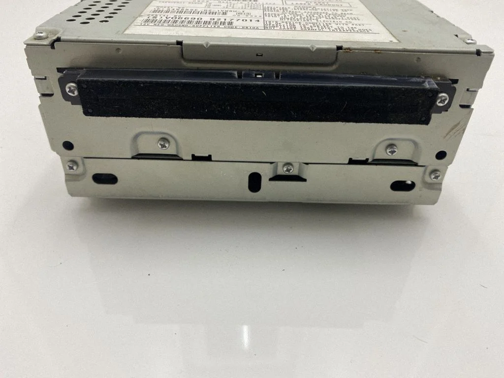 Radio/CD/DVD/GPS head unit – Volvo V70 (2008-2013)