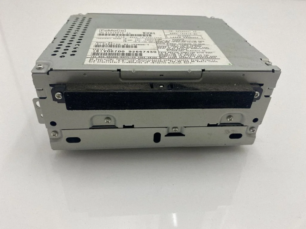 Radio/CD/DVD/GPS head unit – Volvo XC60 (2009-2013)