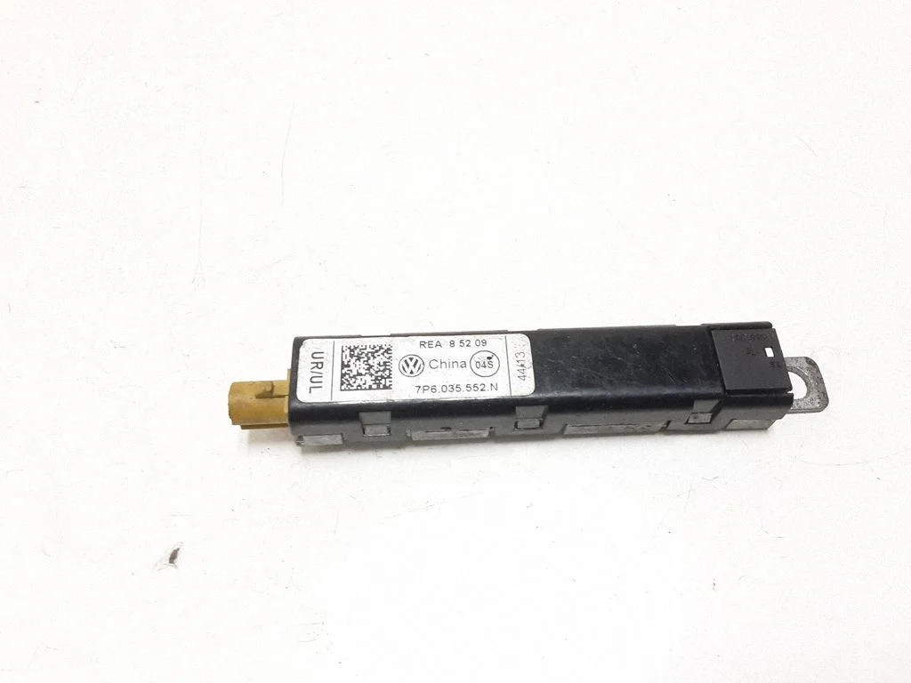 Aerial antenna amplifier 7P6035552N