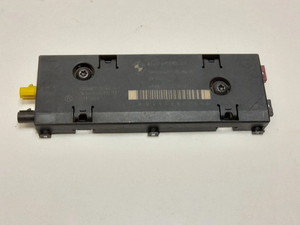 Aerial antenna amplifier – BMW 1 Series E81 E87 (2004-2011)