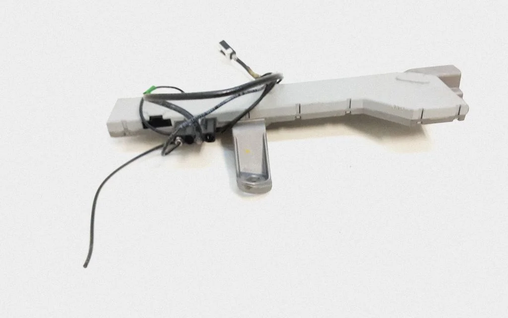 Aerial antenna amplifier – Mercedes-Benz CLS-Class C219 (2003-2011)