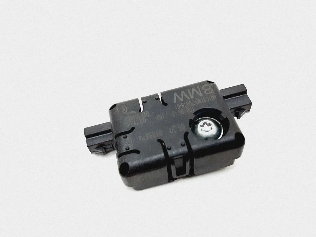 Aerial antenna amplifier – BMW 5 Series GT F07 (2010-2017)