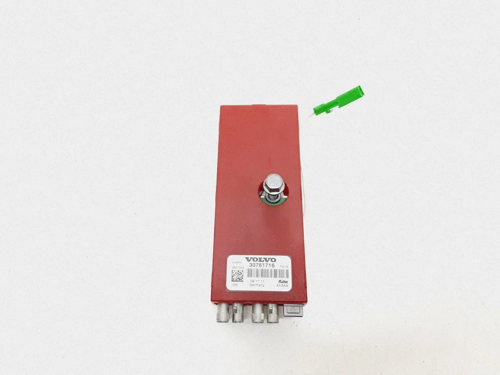 Aerial antenna amplifier – Volvo XC60 (2009-2013)