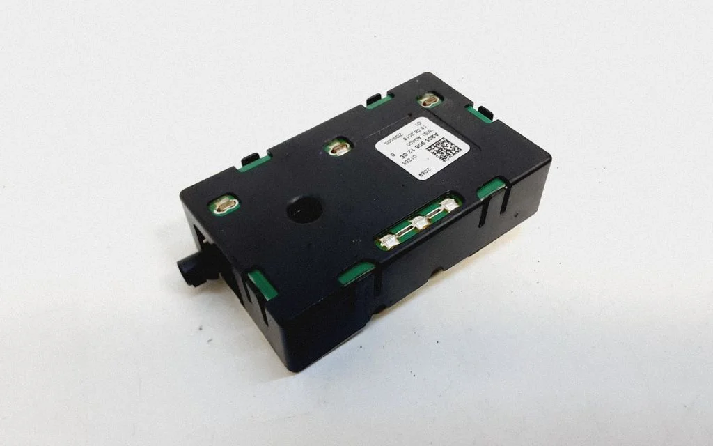 Aerial antenna amplifier – Mercedes-Benz GLC-Class C253 (2016-)