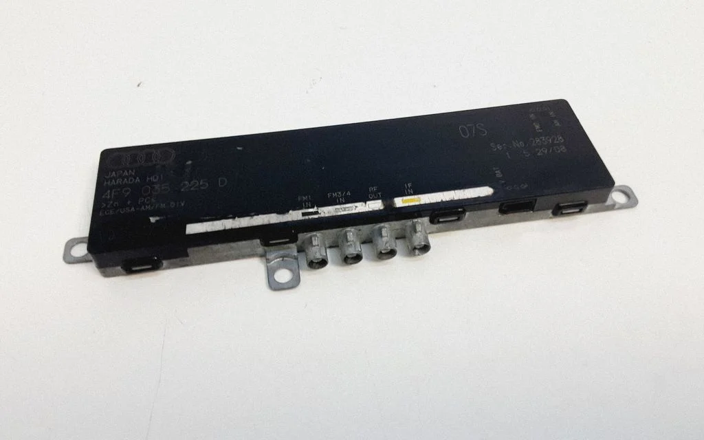Aerial antenna amplifier 4F9035225D