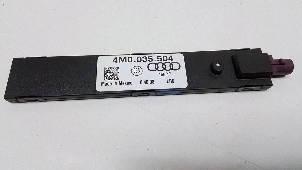 Wzmacniacz antenowy – Audi A4 Allroad B8 (2008-2016)