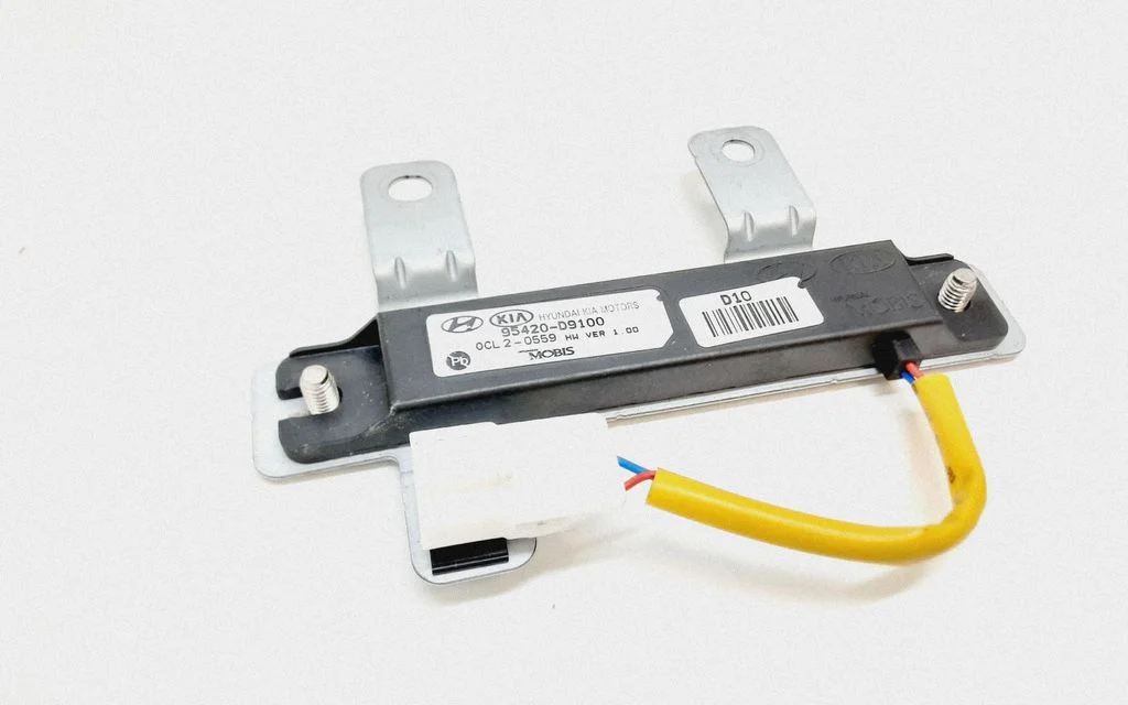 Aerial antenna amplifier – KIA Sportage (2016-2021)