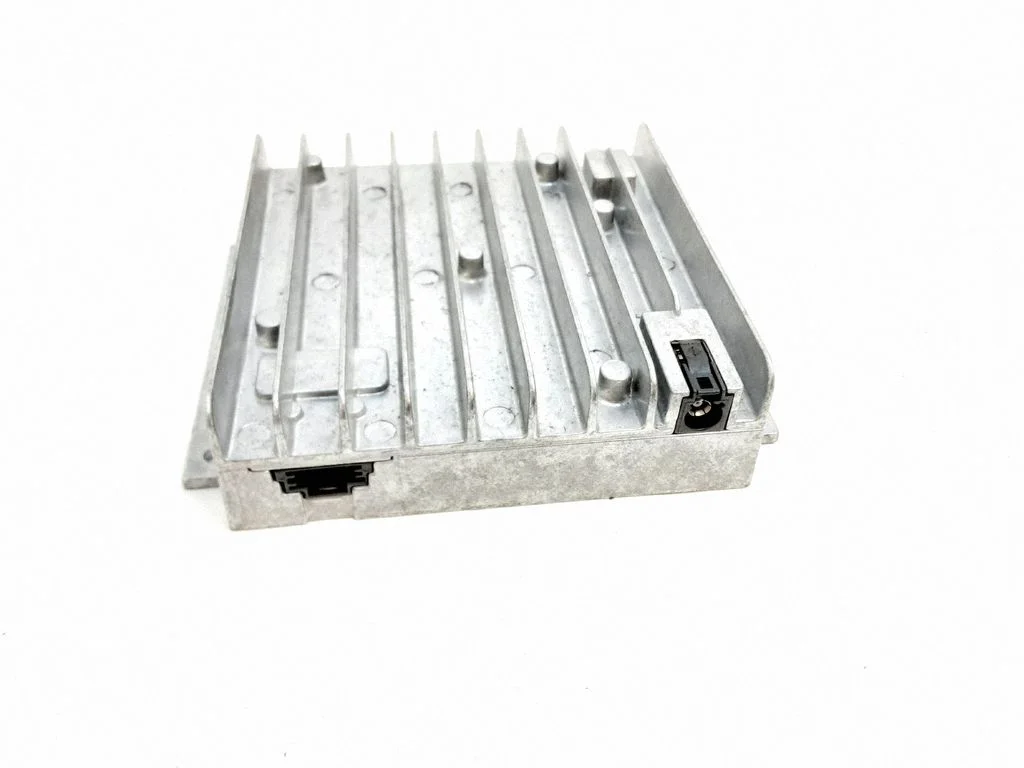 Antenas pastiprinātājs – BMW 7. sērija E65 E66 (2001-2008)