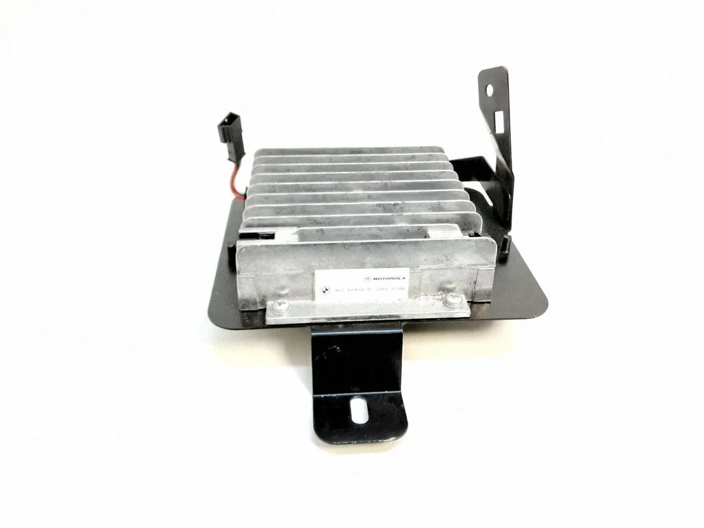 Antenas pastiprinātājs – BMW 7. sērija E65 E66 (2001-2008)