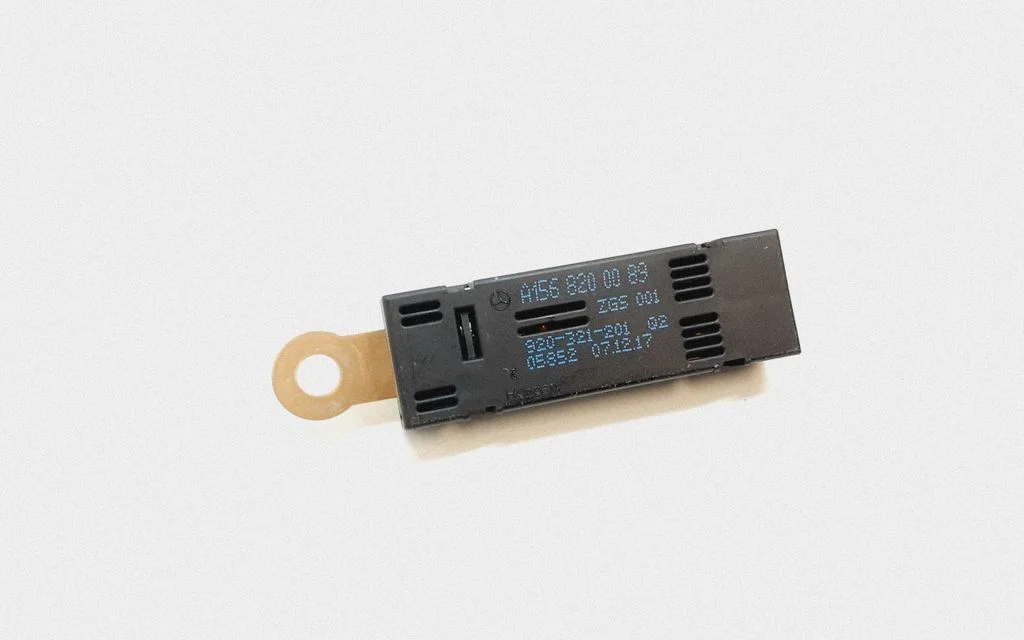 Aerial antenna amplifier – Mercedes-Benz GLC-Class C253 (2016-)