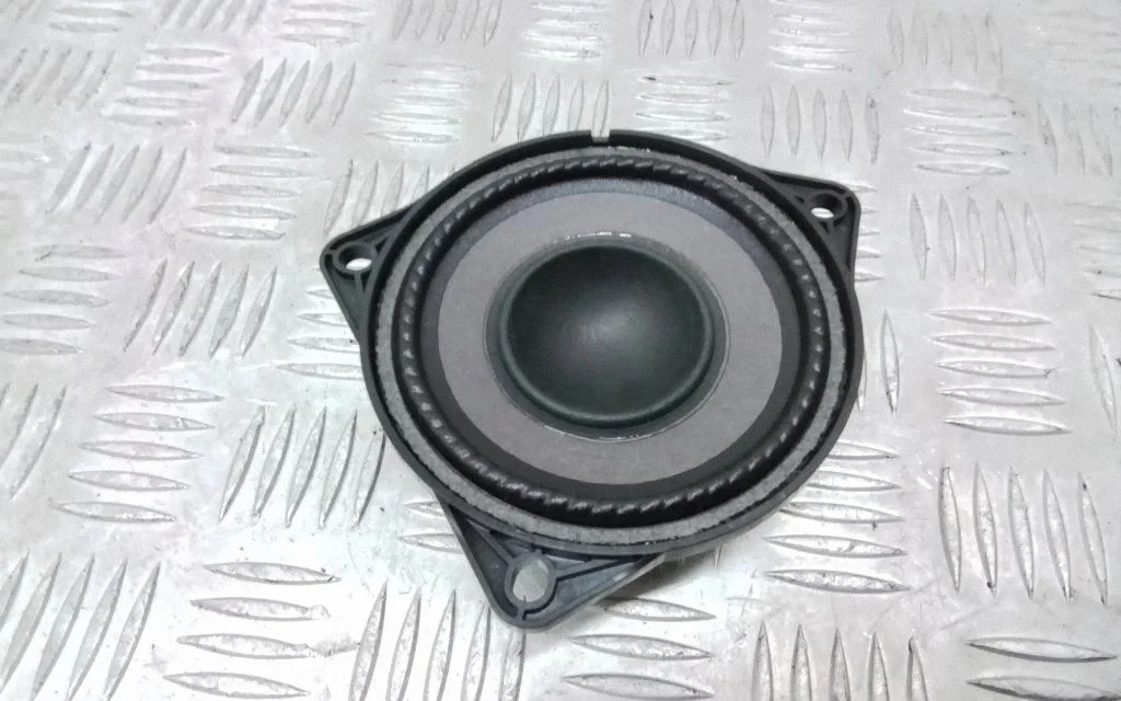 Front door speaker – Porsche Cayenne (92A) (2010-2017)