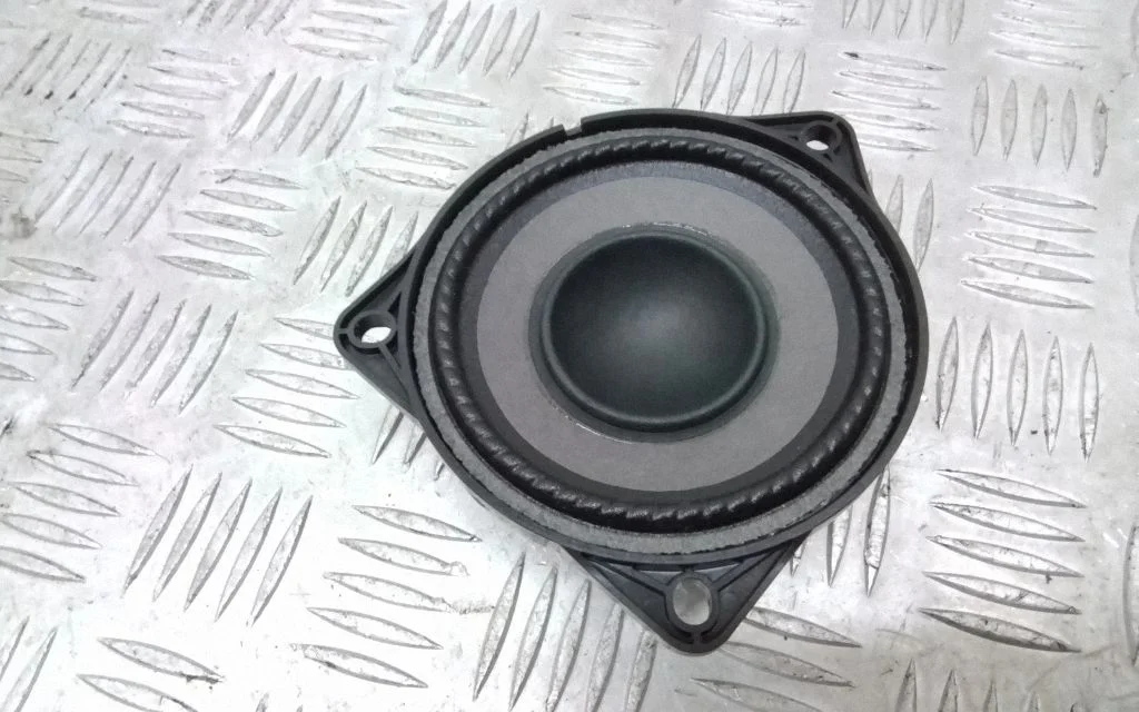 Front door speaker – Porsche Cayenne (92A) (2010-2017)