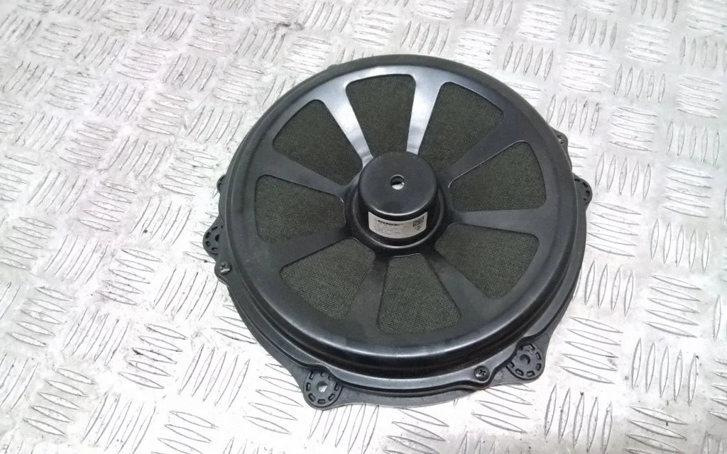 Front door speaker – Porsche Cayenne (92A) (2010-2017)