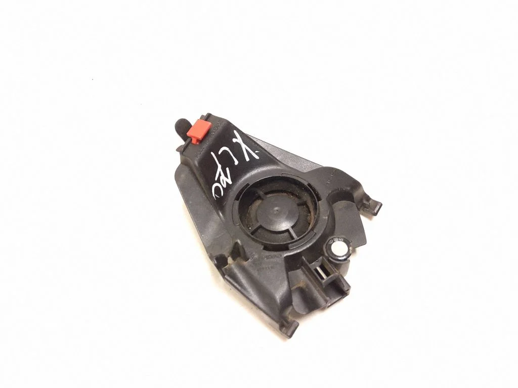 Front door speaker – Volvo XC70 (2005-2007)