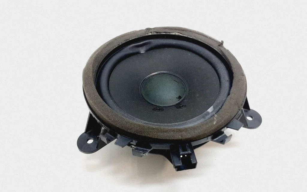 Front door speaker – Volvo V60 (2013-2018)