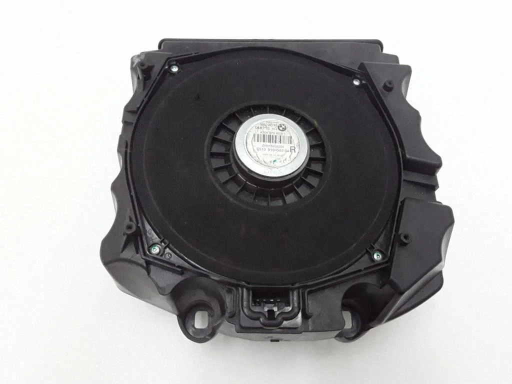 Front door speaker – front right