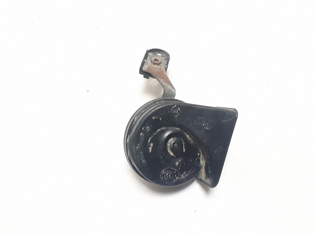 Horn signal A046522