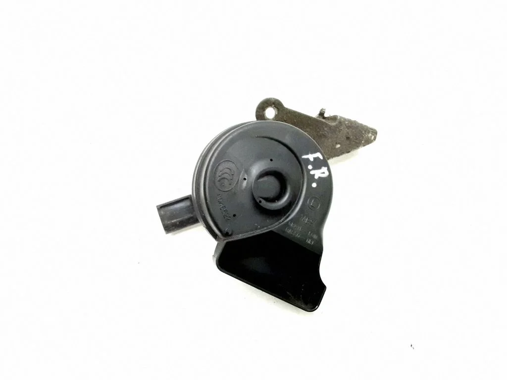 Horn signal – Volvo S60 (2001-2004)
