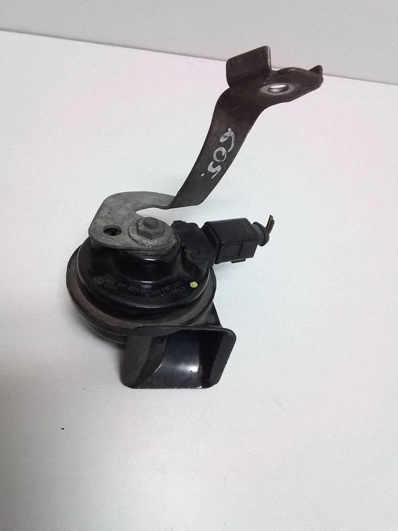 Horn signal – Volkswagen Golf Plus (2005-2013)