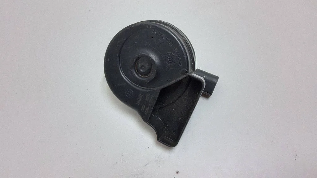 Horn signal – Volvo XC90 (2003-2006)
