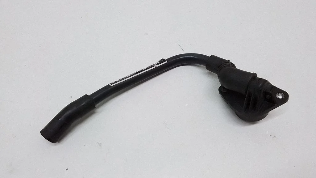 Vacuum line/pipe/hose 68105837AA