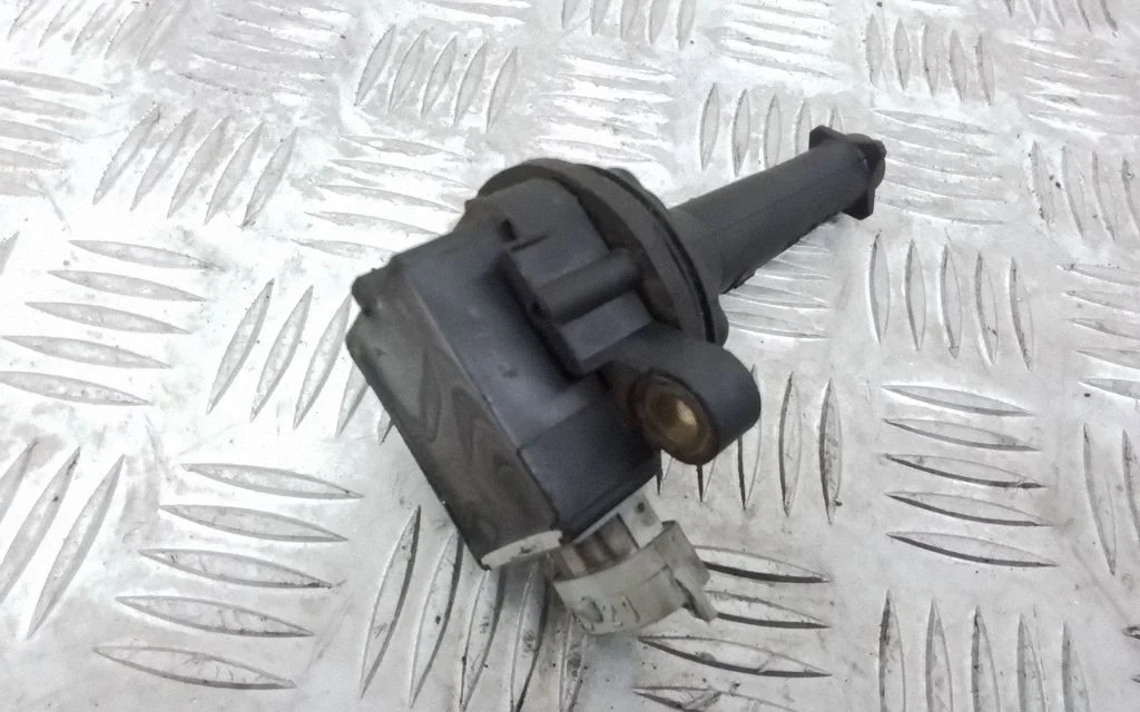 High voltage ignition coil 8677837