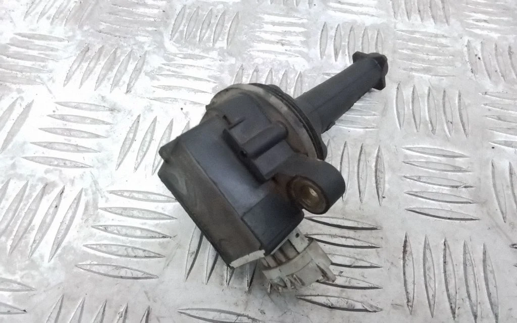 High voltage ignition coil 8677837