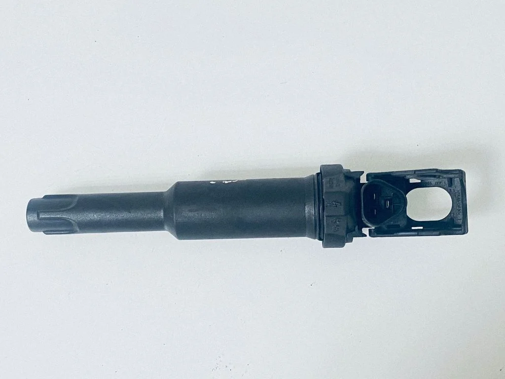 High voltage ignition coil
