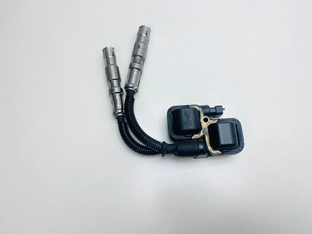 High voltage ignition coil A0001587803