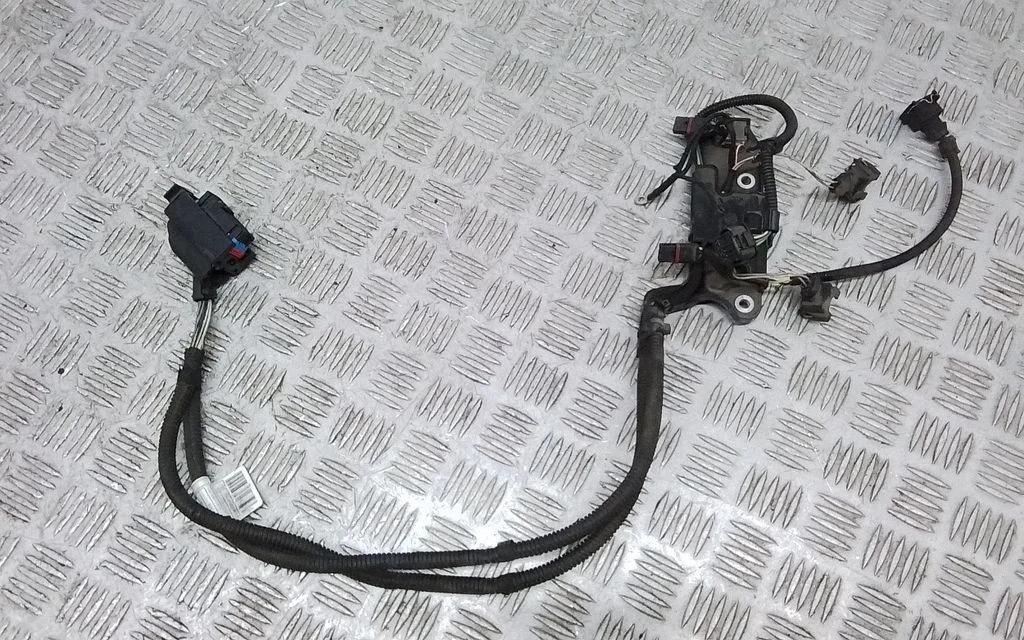 Motora vadu instalācija 7647591