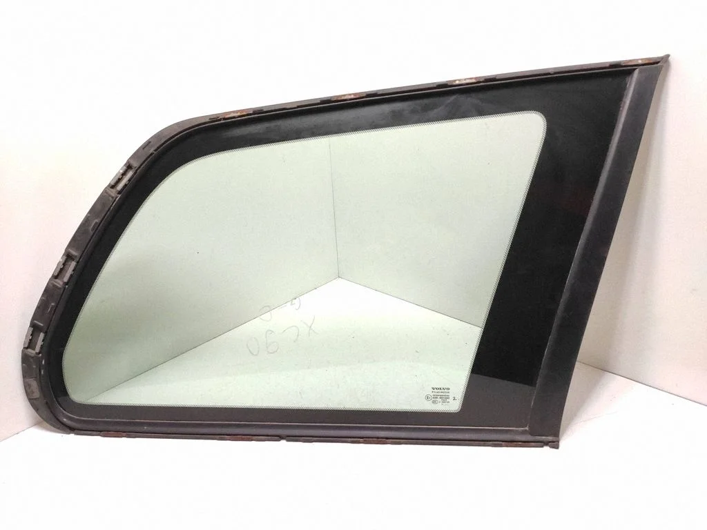 Rear side window DOT682M3240AS2