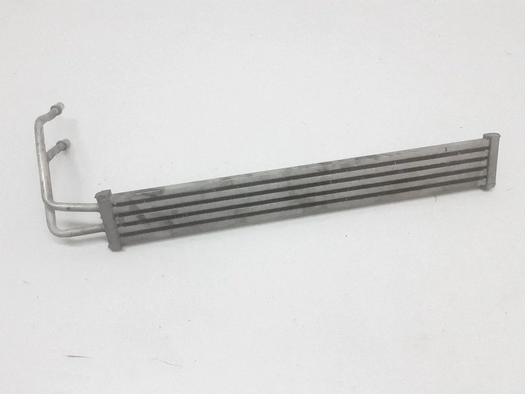 Power steering radiator – BMW 7 Series F01 F02 F03 F04 (2008-2016)