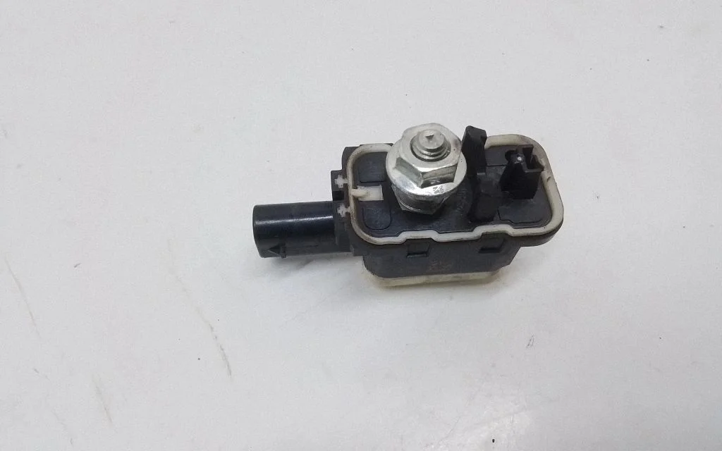 Airbag deployment crash/impact sensor – BMW 3 Series GT F34 (2013-2017)