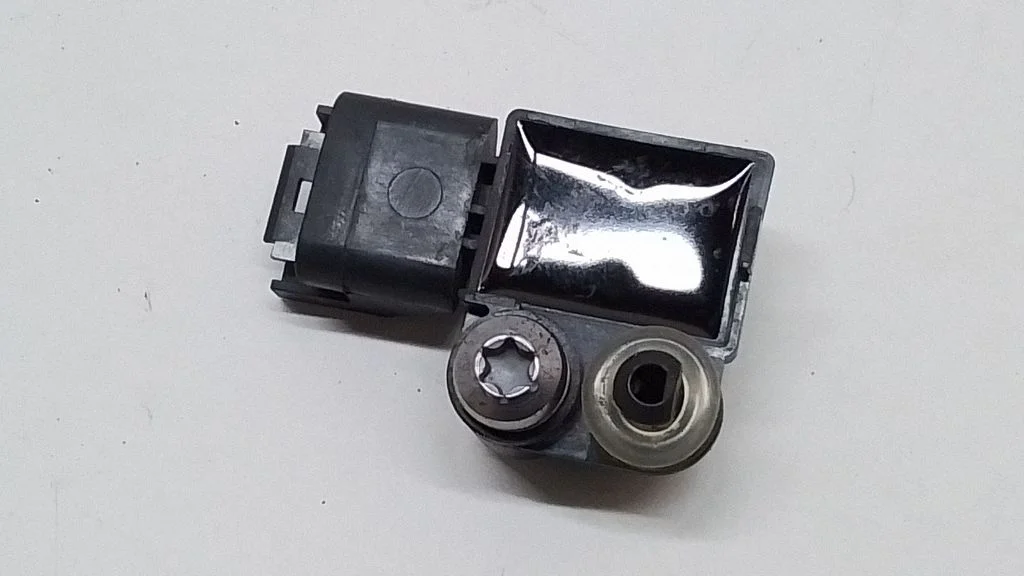 Airbag deployment crash/impact sensor – BMW 7 Series F01 F02 F03 F04 (2008-2016)