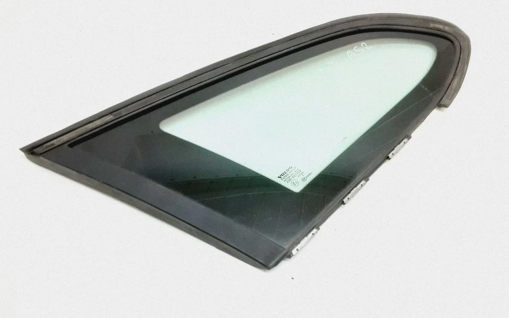 Rear side window 31218020