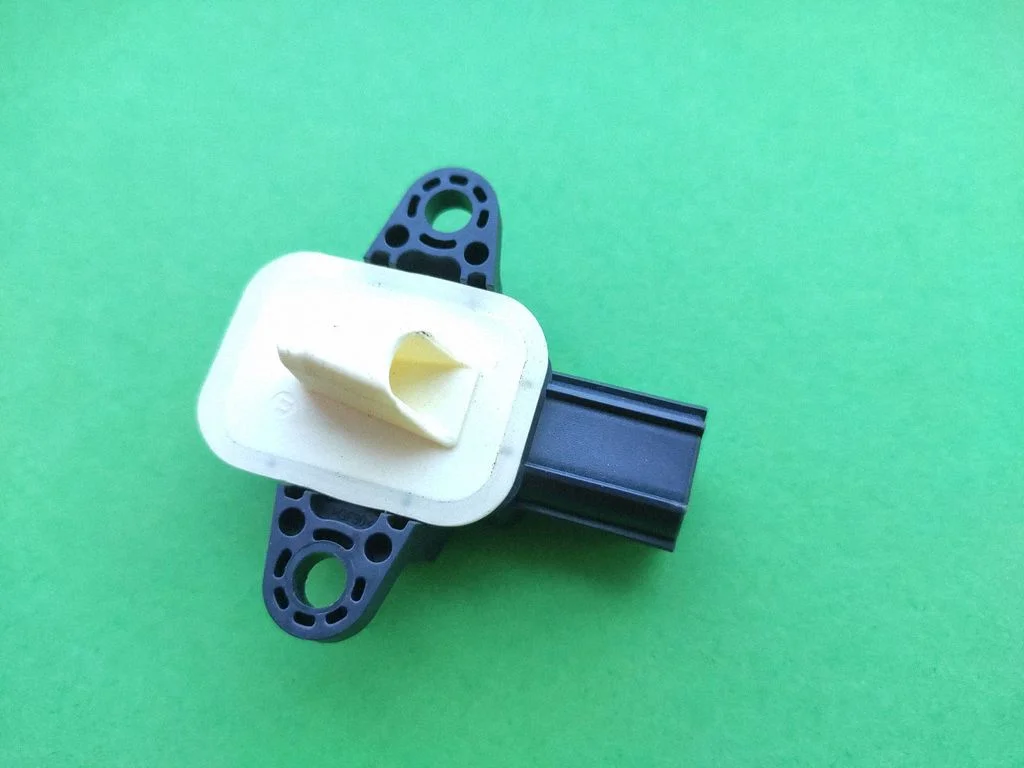 Airbag deployment crash/impact sensor 30798030