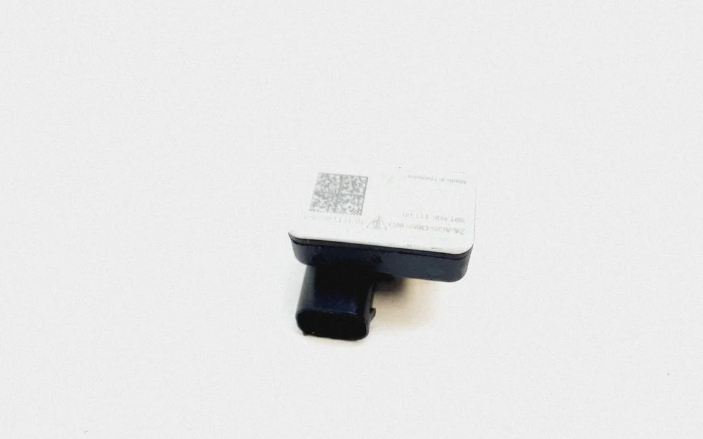 Airbag deployment crash/impact sensor – Porsche 911 991 (2011-2019)