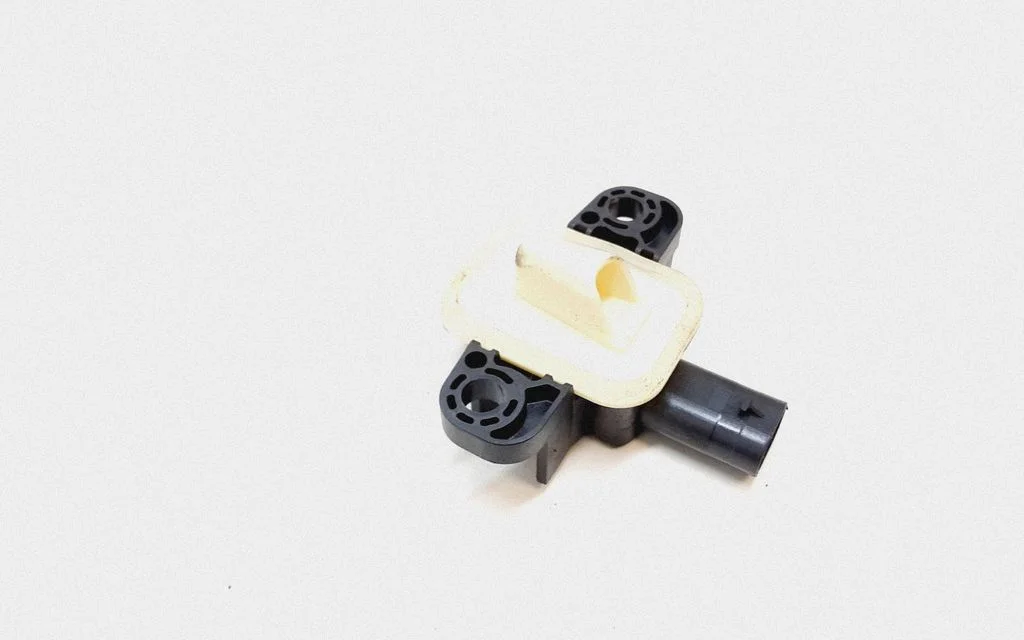 Airbag deployment crash/impact sensor – Jeep Grand Cherokee (2010-2021)