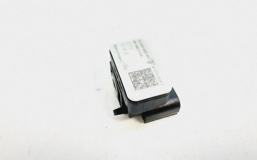Airbag deployment crash/impact sensor – Porsche 911 991 (2011-2019)